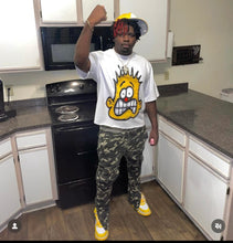 Load image into Gallery viewer, Frenzy